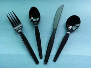 black medium heavy polystyrene cutlery